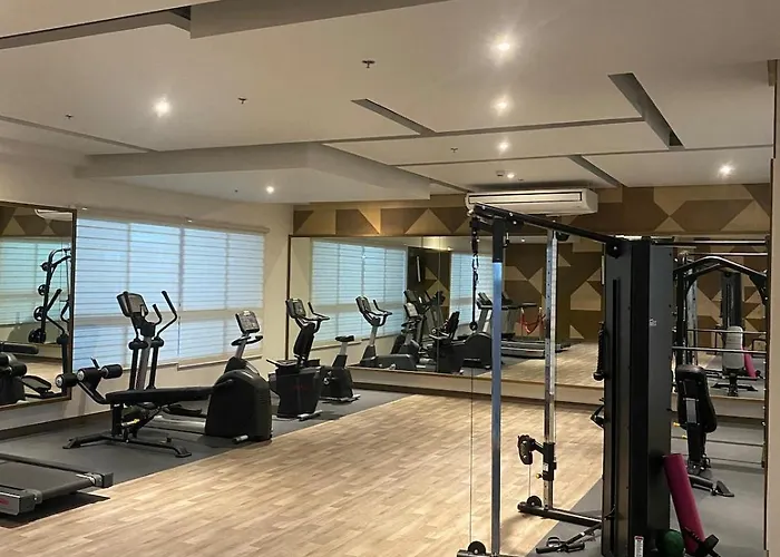 2br With Balcony And Pool Near Robinsons Pinas Appartement
