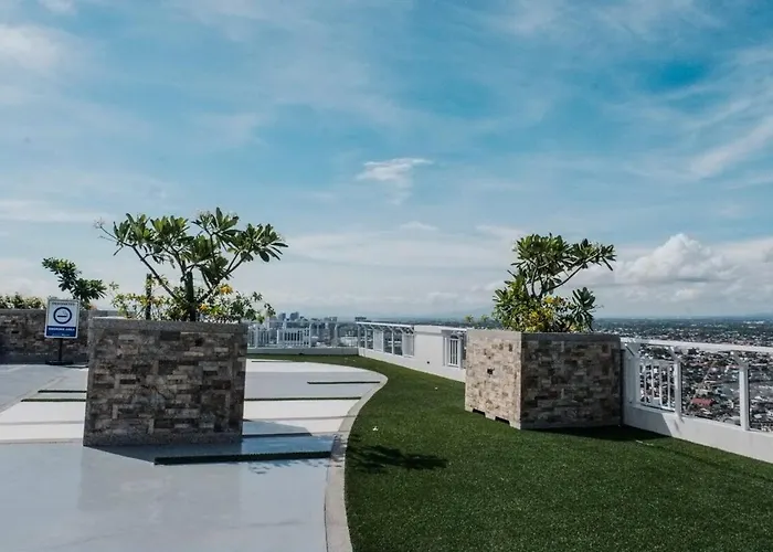 Appartement 2br With Balcony And Pool Near Robinsons Pinas