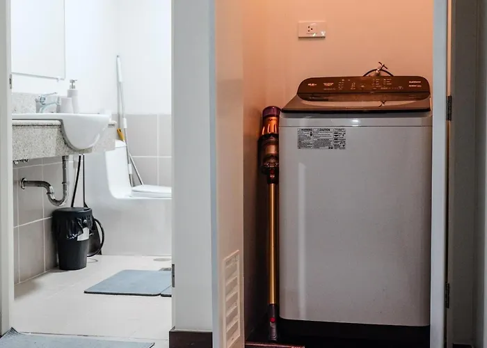 2br With Balcony And Pool Near Robinsons Pinas Appartement Manille