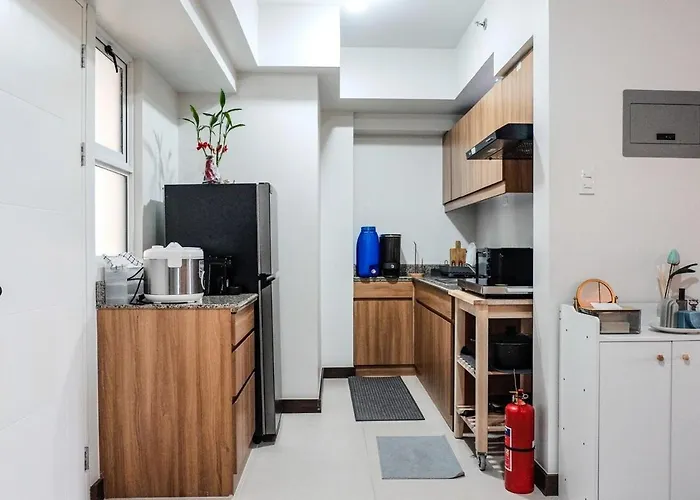 2br With Balcony And Pool Near Robinsons Pinas Appartement