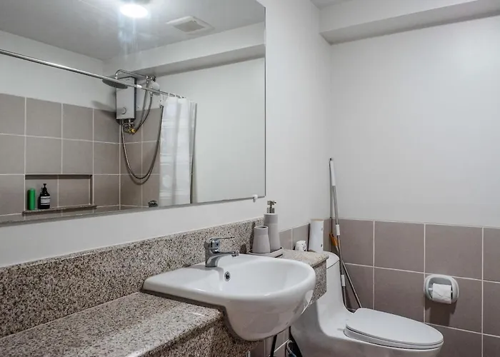 Appartement 2br With Balcony And Pool Near Robinsons Pinas